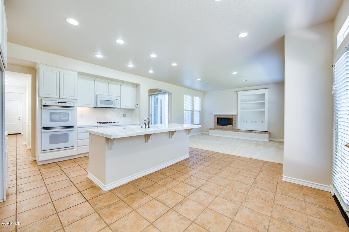 194 Park Hill Road Simi Valley, CA 93065 - Photo 9 of 45 194-2ParkHill-9