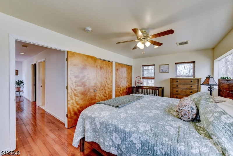 11 Mt Crest Road Oak Ridge, NJ 07438 - Photo 21 of 36