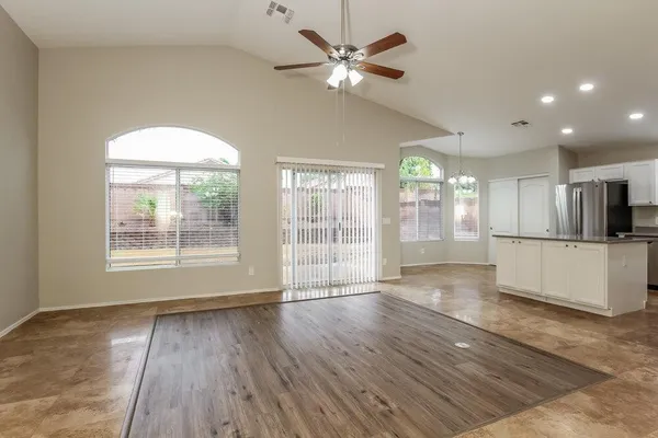 $2,500 | 1024 East Tonopah Drive, Phoenix, AZ 85024