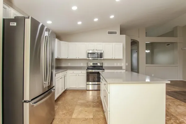 $2,500 | 1024 East Tonopah Drive, Phoenix, AZ 85024