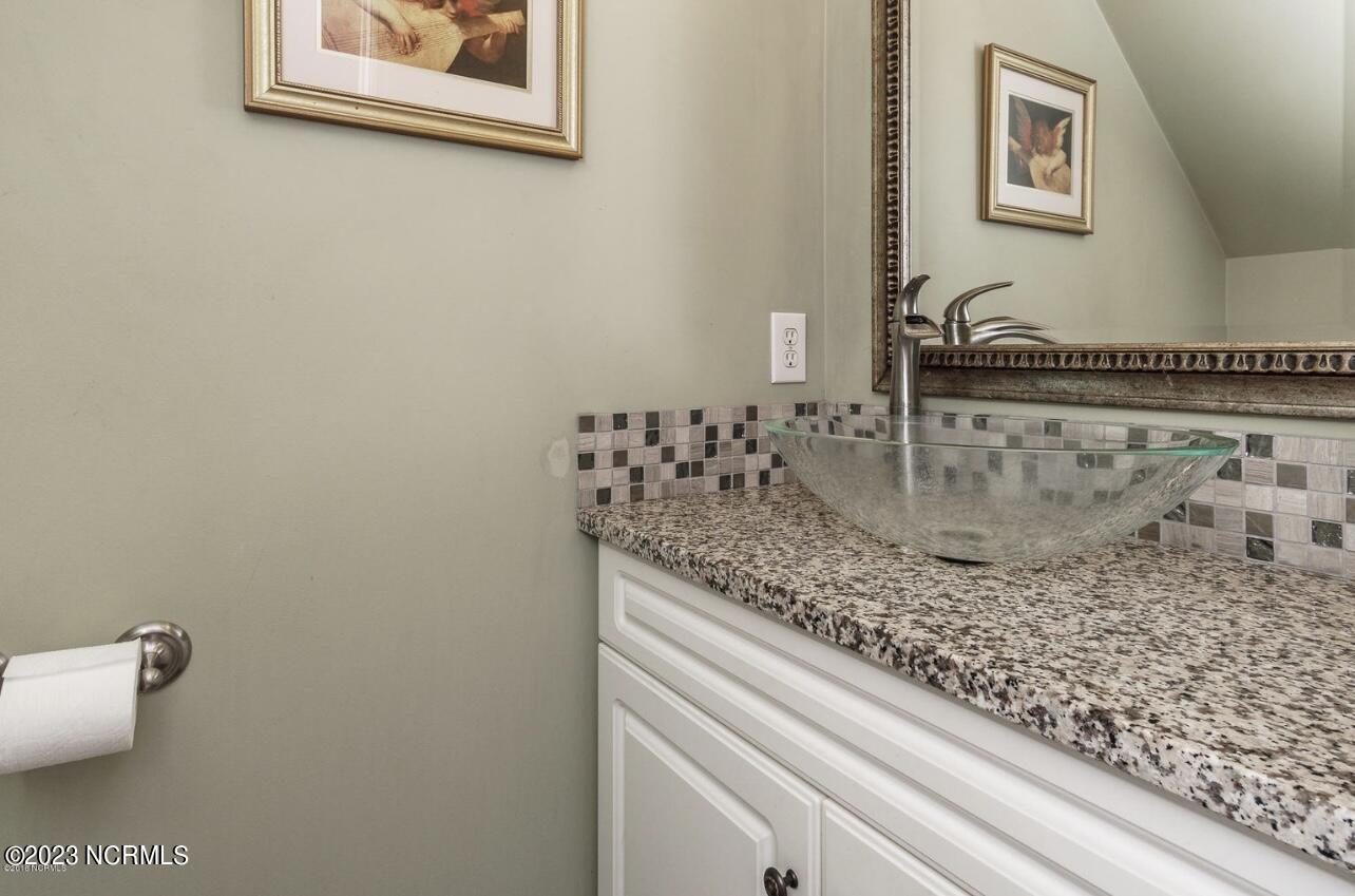 406 Hardy Road Newport, NC 28570 - Photo 30 of 39 Downstairs Half Bath