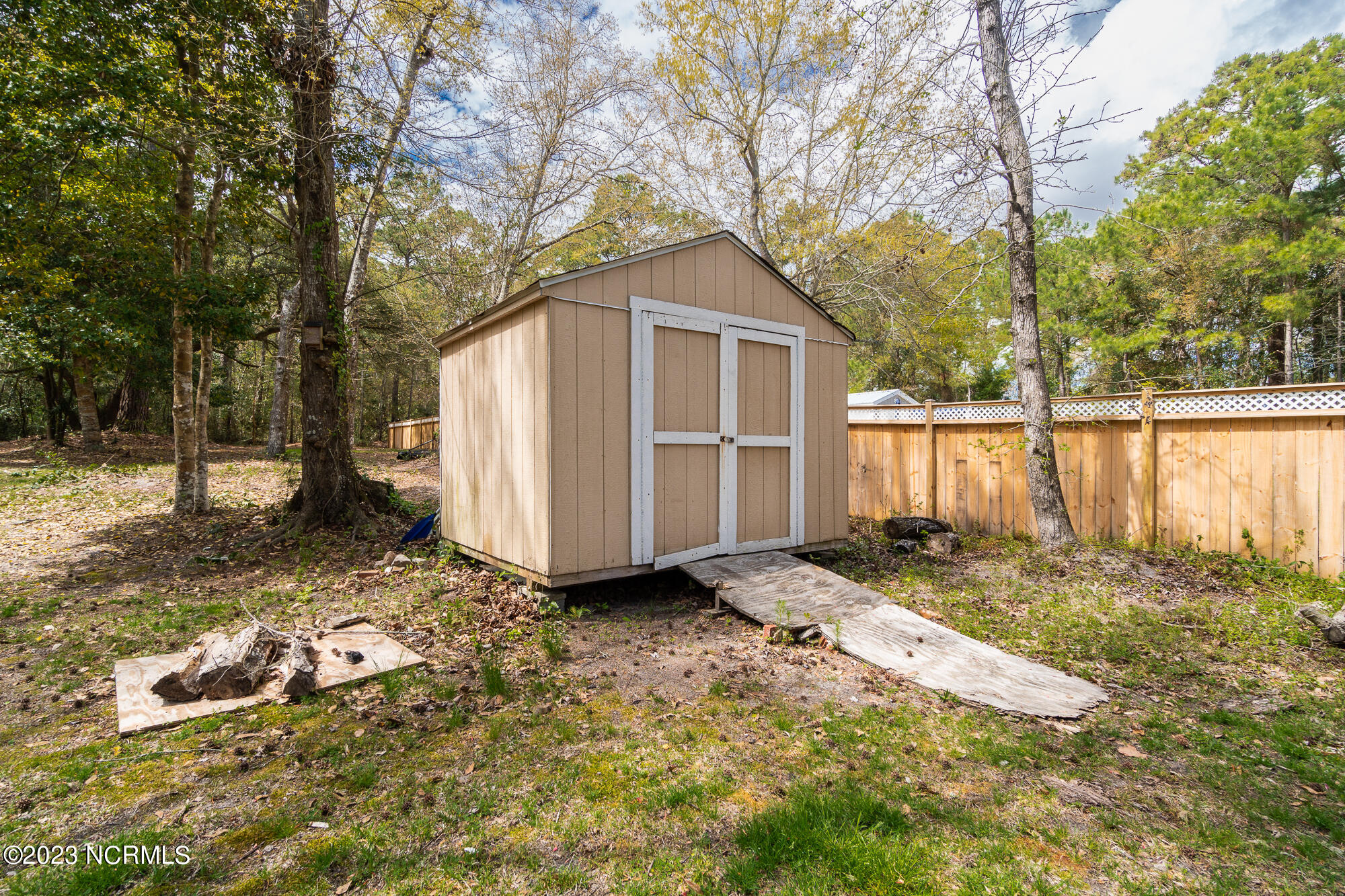 406 Hardy Road Newport, NC 28570 - Photo 34 of 39 406-hardy-rd-36
