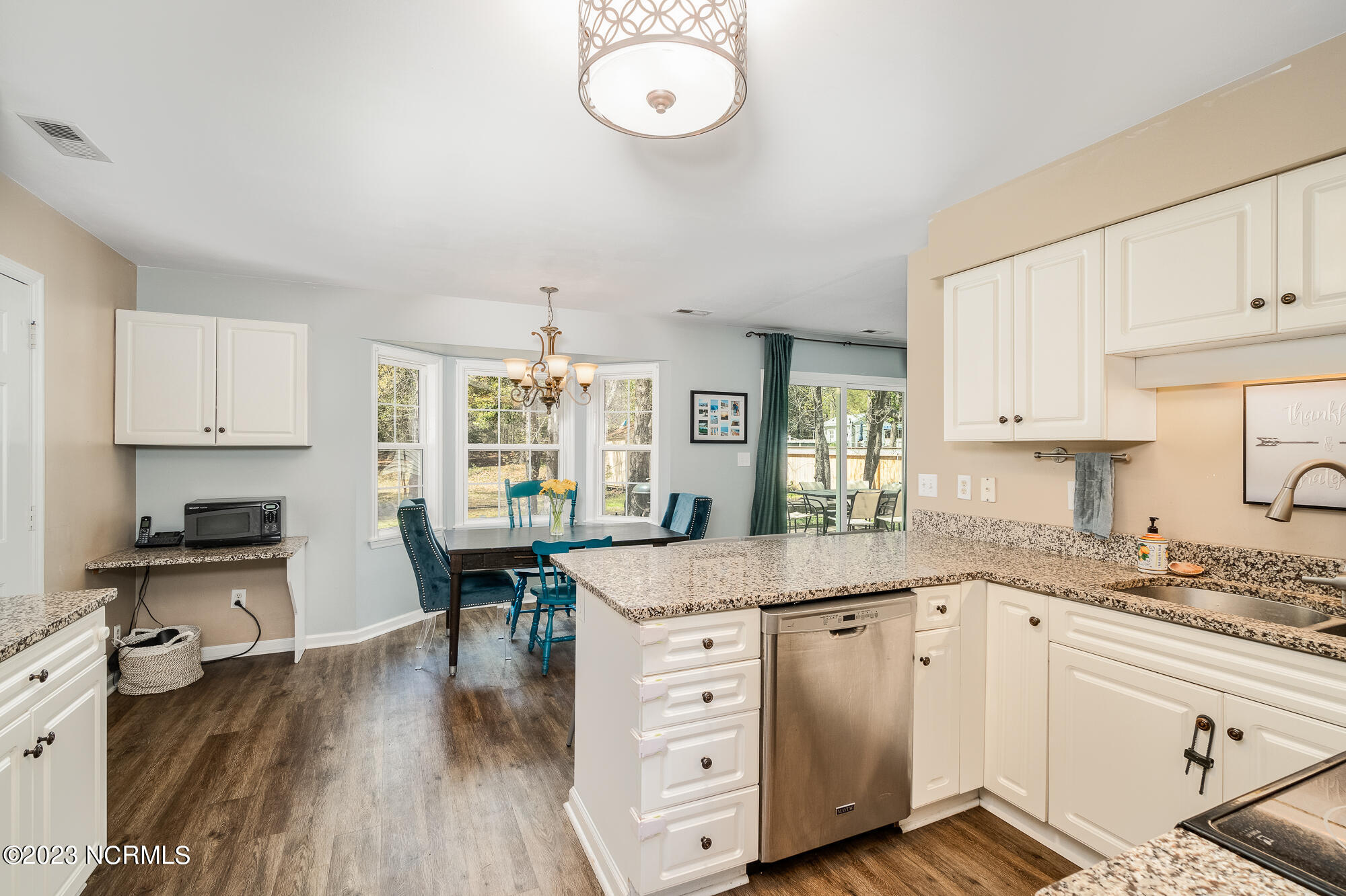 406 Hardy Road Newport, NC 28570 - Photo 7 of 39 406-hardy-rd-21