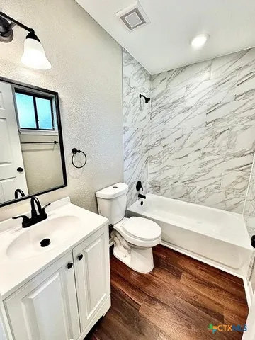 $379,900 | 505 North 16th St Port, Port O'Connor, TX 77982