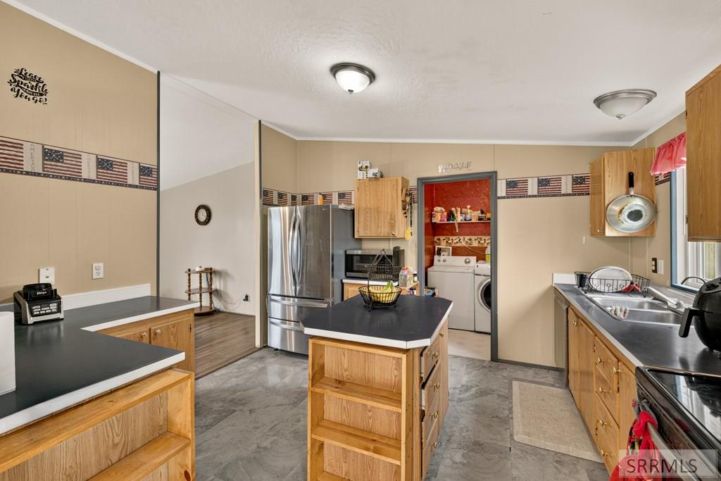 3670 68 North Rigby, ID 83442 - Photo 6 of 33