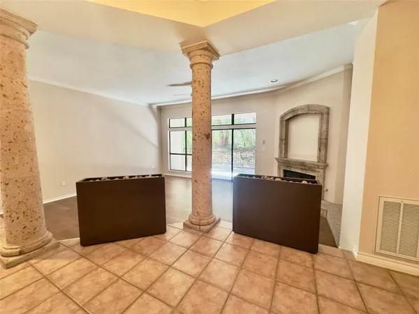$2,995 | 1000 Liberty Park Drive, Unit 205, Austin, TX 78746
