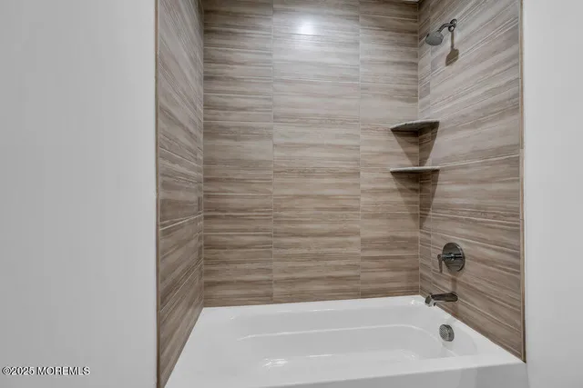 $1,150,000 | 122 Arch Way, Toms River, NJ 08755