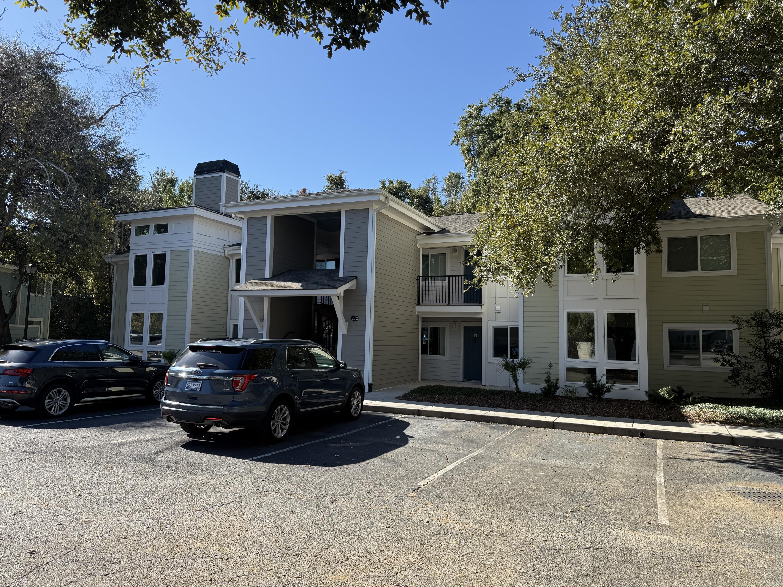 272 Alexandra Drive, Unit 2 Mount Pleasant, SC 29464 - Photo 16 of 27 #2 Parking