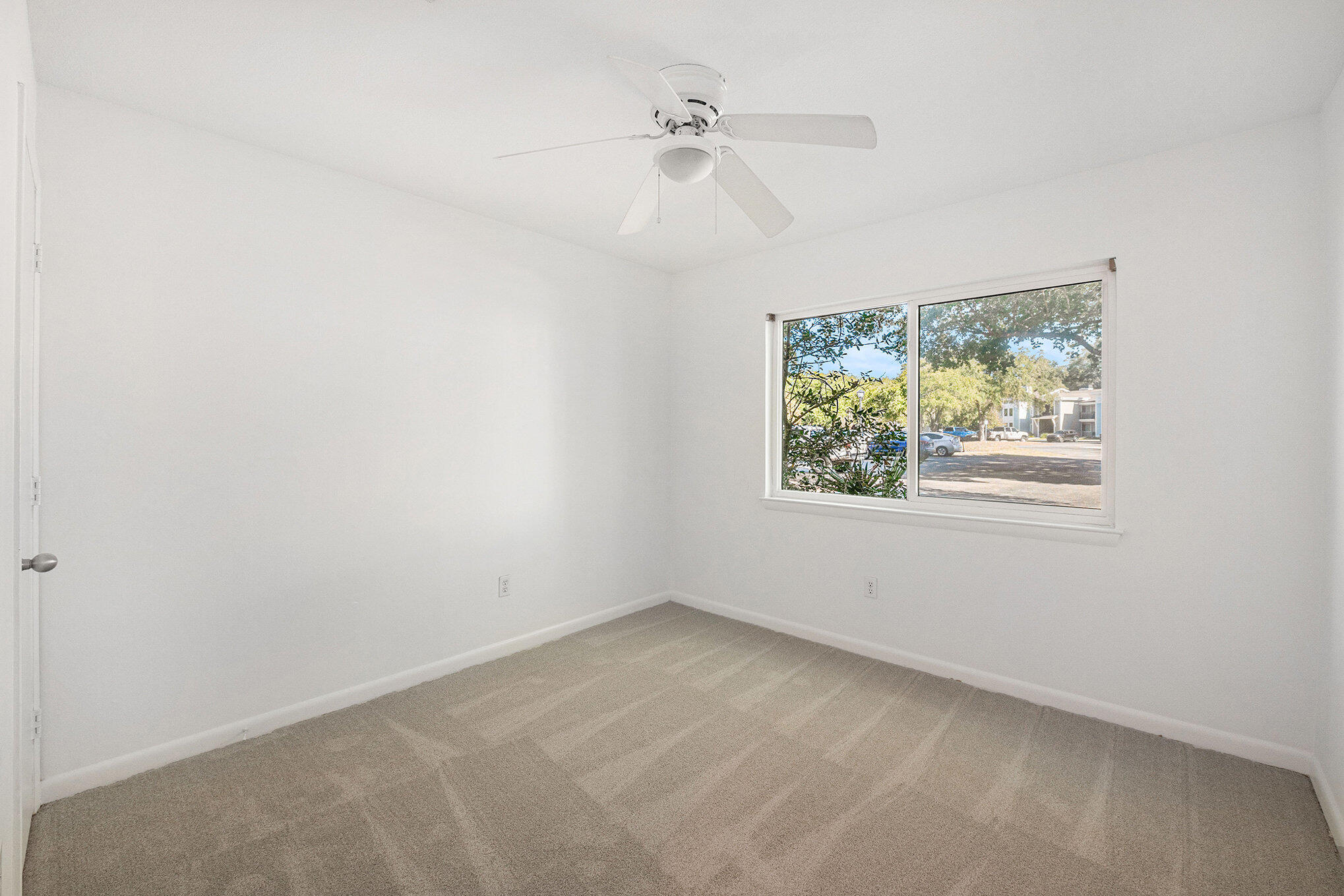 272 Alexandra Drive, Unit 2 Mount Pleasant, SC 29464 - Photo 10 of 27 Bedroom 1