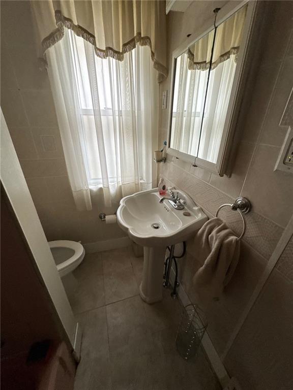 752 Middle Avenue Wilmerding, PA 15148 - Photo 9 of 30