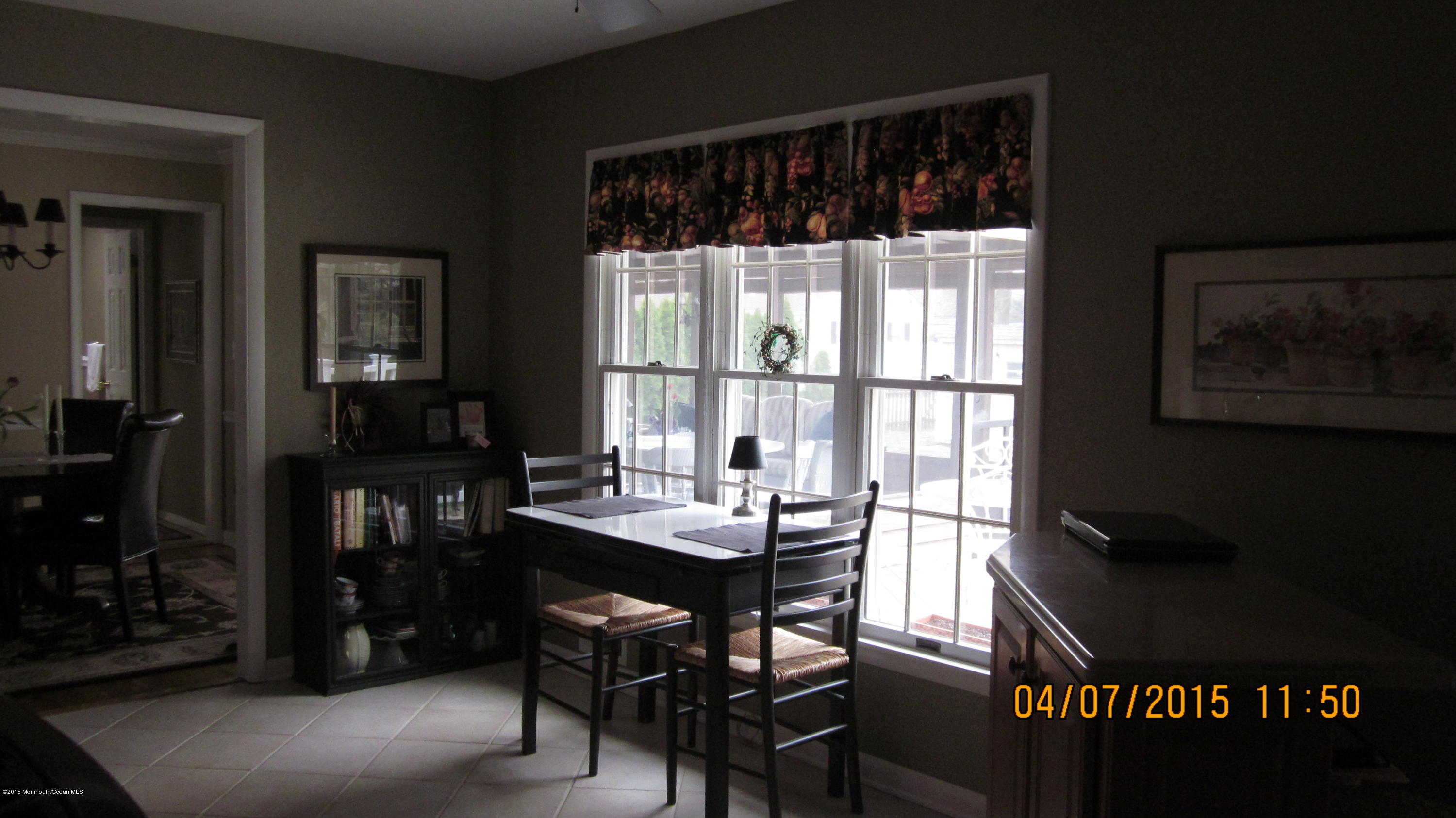 20 Overhill Road Matawan, NJ 07747 - Photo 5 of 12 Eat in kitchen