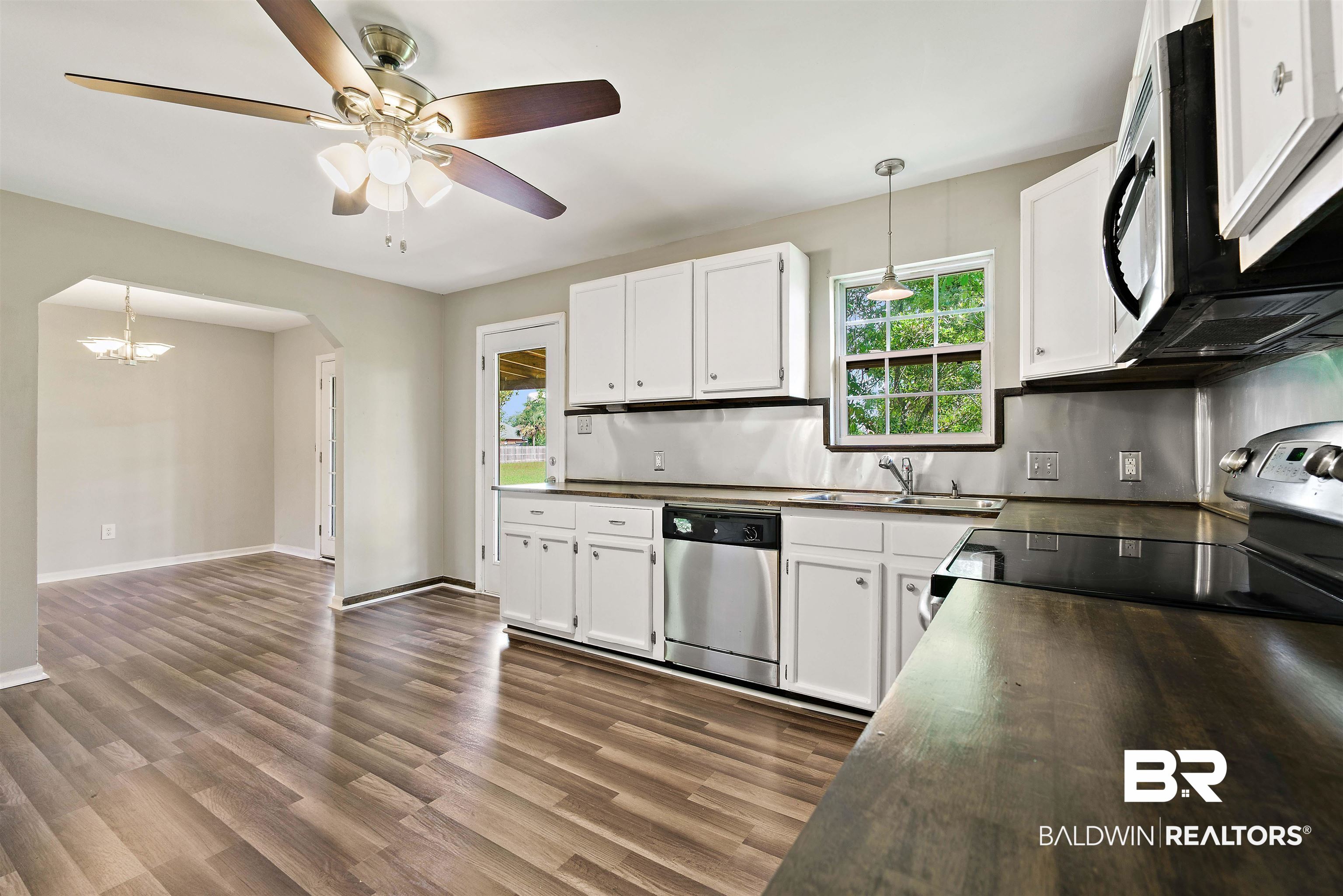 11099 Garrett Road Daphne, AL 36526 - Photo 9 of 24 Gallery Image 9