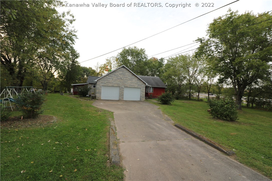 428 Cemetery Road Ripley, WV 25271 - Photo 2 of 41 Gallery Image 2