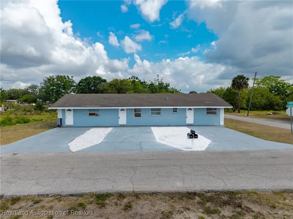$399,900 | 302 West Garrett Road, Avon Park, FL 33825