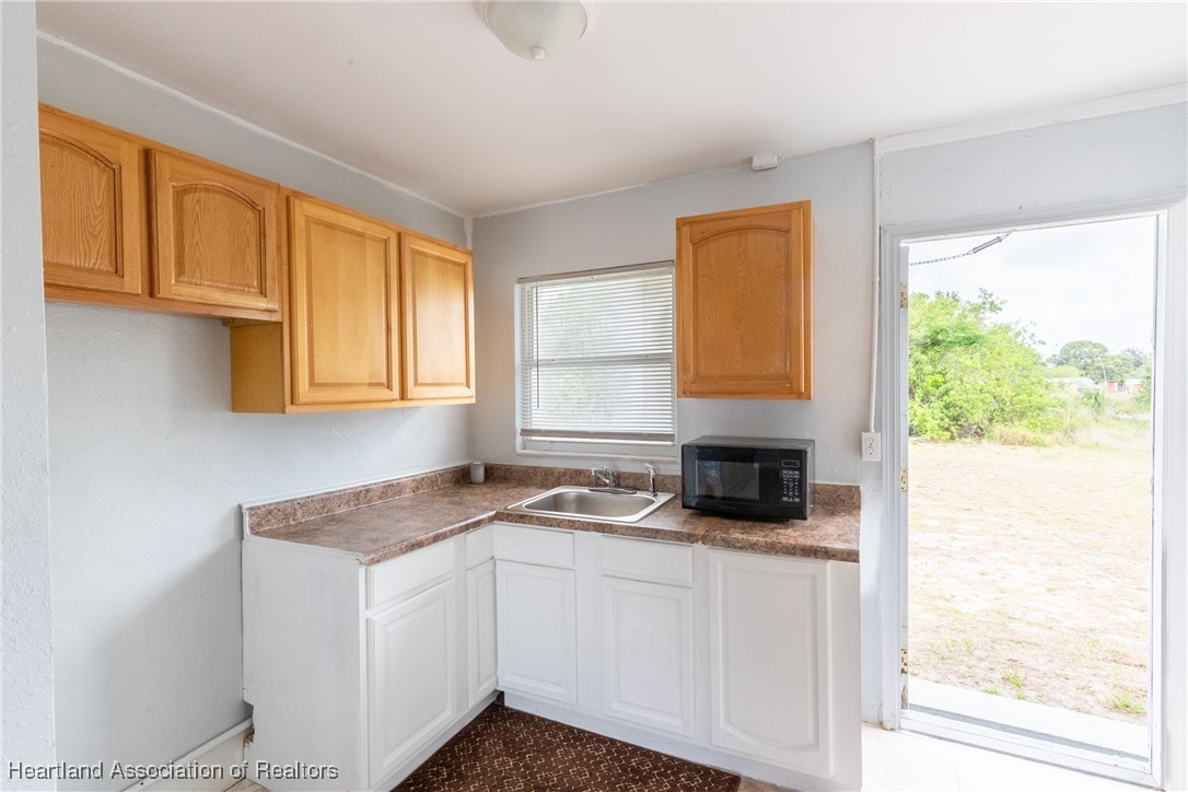 302 West Garrett Road Avon Park, FL 33825 - Photo 12 of 30 Unit 302