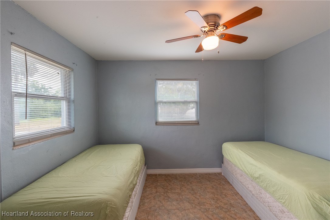 302 West Garrett Road Avon Park, FL 33825 - Photo 13 of 30 Guest Bedroom "Unit 302"