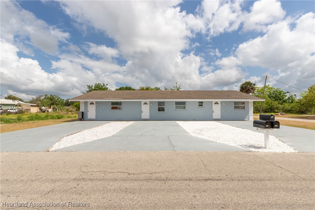 302 West Garrett Road Avon Park, FL 33825 - Photo 6 of 30