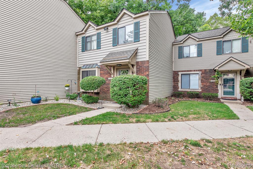 1562 Streamwood Court Rochester Hills, MI 48307 - Photo 1 of 26