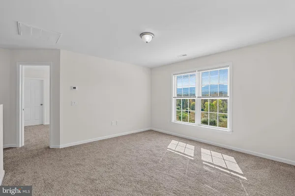 $3,000 | 100 Holiday Court, Front Royal, VA 22630