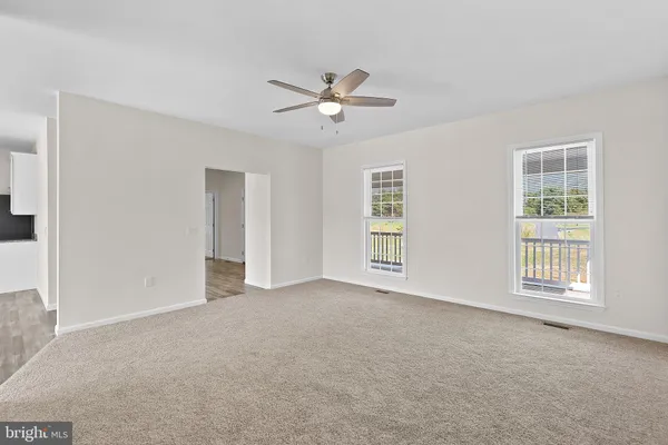 $3,000 | 100 Holiday Court, Front Royal, VA 22630