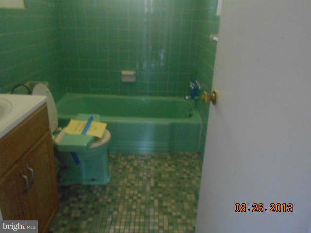 9200 Samoset Road Randallstown, MD 21133 - Photo 12 of 13 Bath