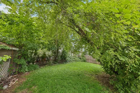 $195,000 | 1222 Summit Avenue, Racine, WI 53404