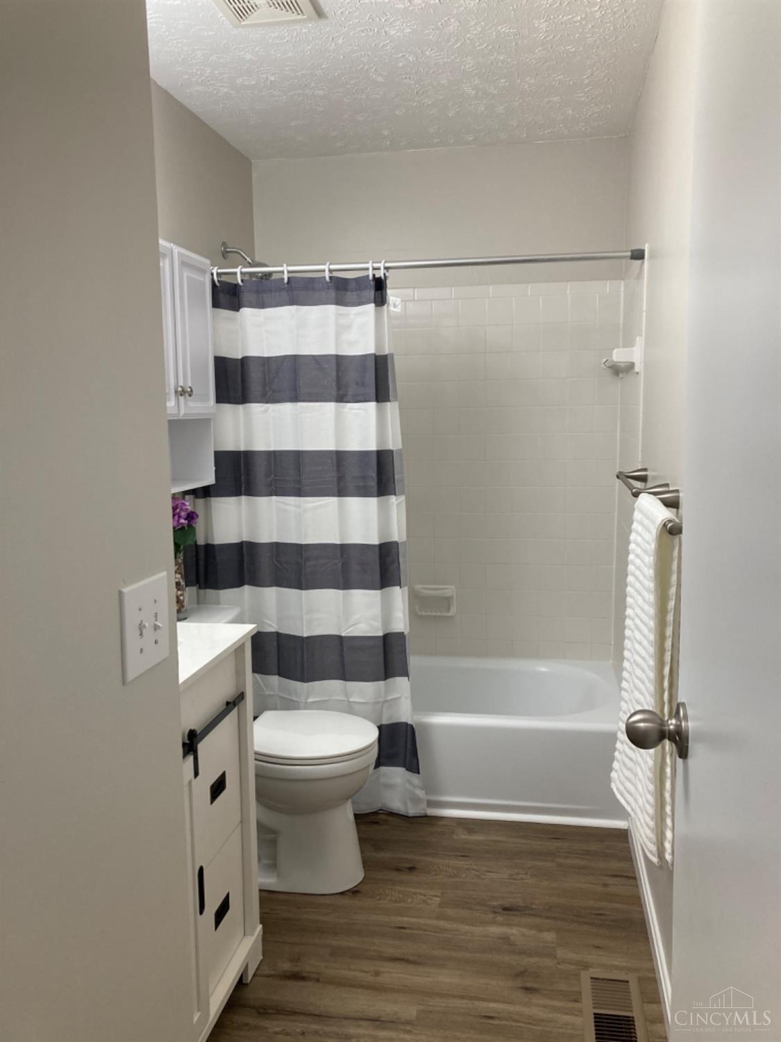 4524 Tealtown Road Batavia, OH 45103 - Photo 11 of 23 Gallery Image 11