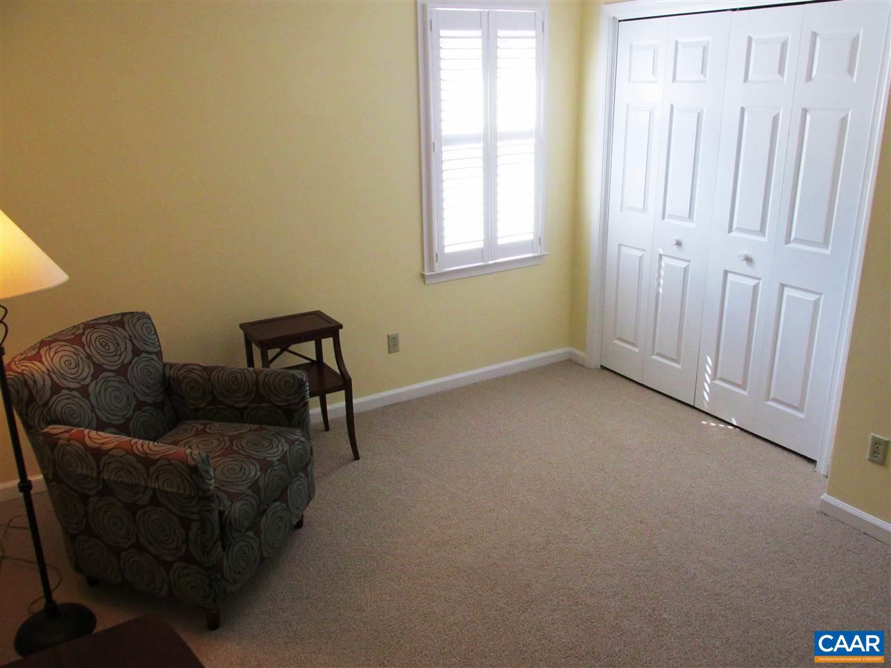2704 Huntington Road Charlottesville, VA 22901 - Photo 23 of 42 a living room with furniture and a window