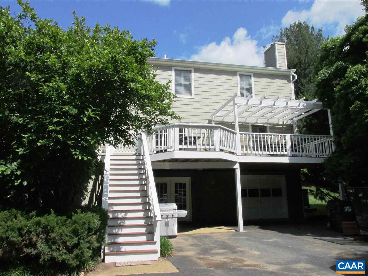 2704 Huntington Road Charlottesville, VA 22901 - Photo 35 of 42 a front view of a house with a garden
