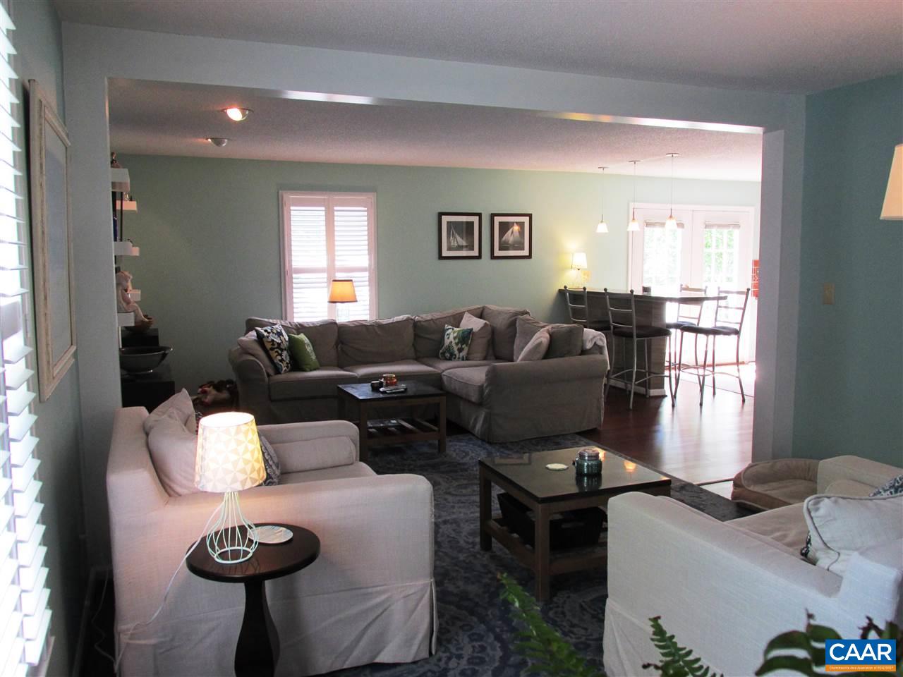 2704 Huntington Road Charlottesville, VA 22901 - Photo 8 of 42 a living room with furniture and a window