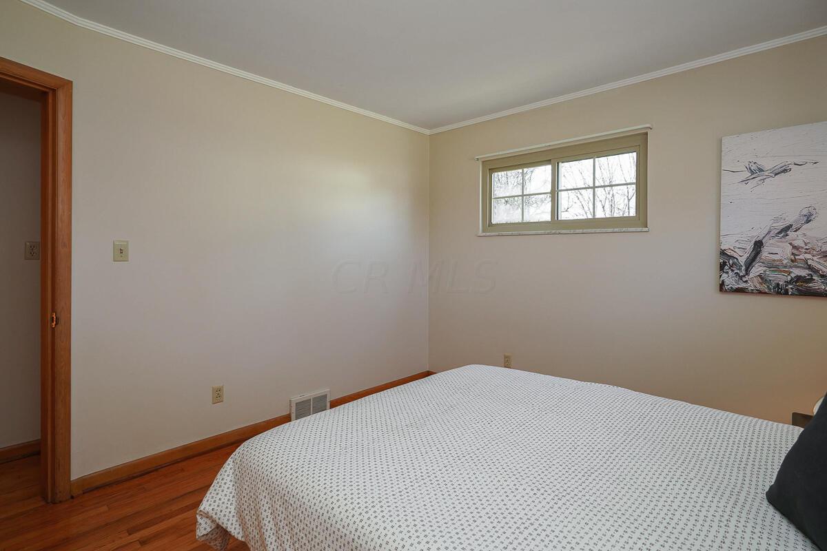 1518 Fishinger Road Columbus, OH 43221 - Photo 22 of 41 bedroom 2 2