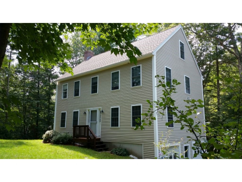 577 Scruton Pond Road Barrington, NH 03825 - Photo 1 of 9 Gallery Image 1