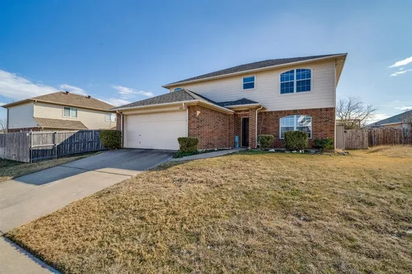 $275,000 | 424 Heritage Drive, Crowley, TX 76036