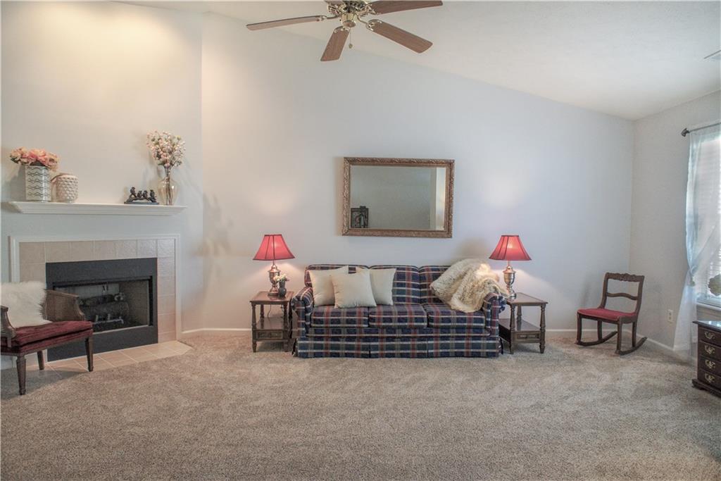 14908 Oak Road Carmel, IN 46033 - Photo 5 of 23