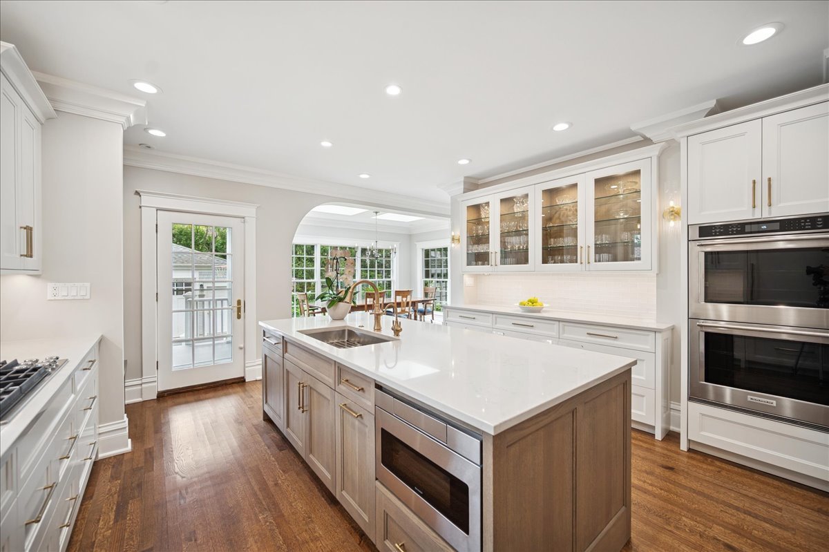 755 Lincoln Avenue Winnetka, IL 60093 - Photo 11 of 52 a kitchen with a stove and a sink
