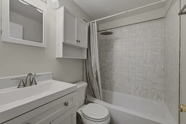 $2,000 | 559 Sagamore Avenue, Unit 15, Portsmouth, NH 03801