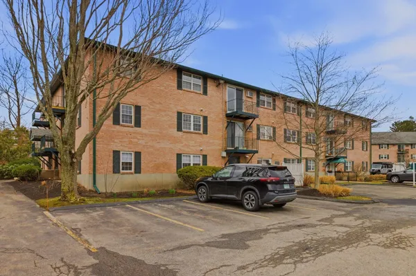 $2,000 | 559 Sagamore Avenue, Unit 15, Portsmouth, NH 03801