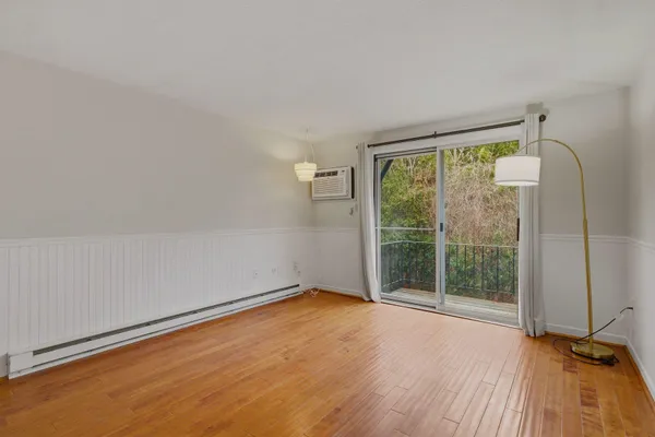 $2,000 | 559 Sagamore Avenue, Unit 15, Portsmouth, NH 03801