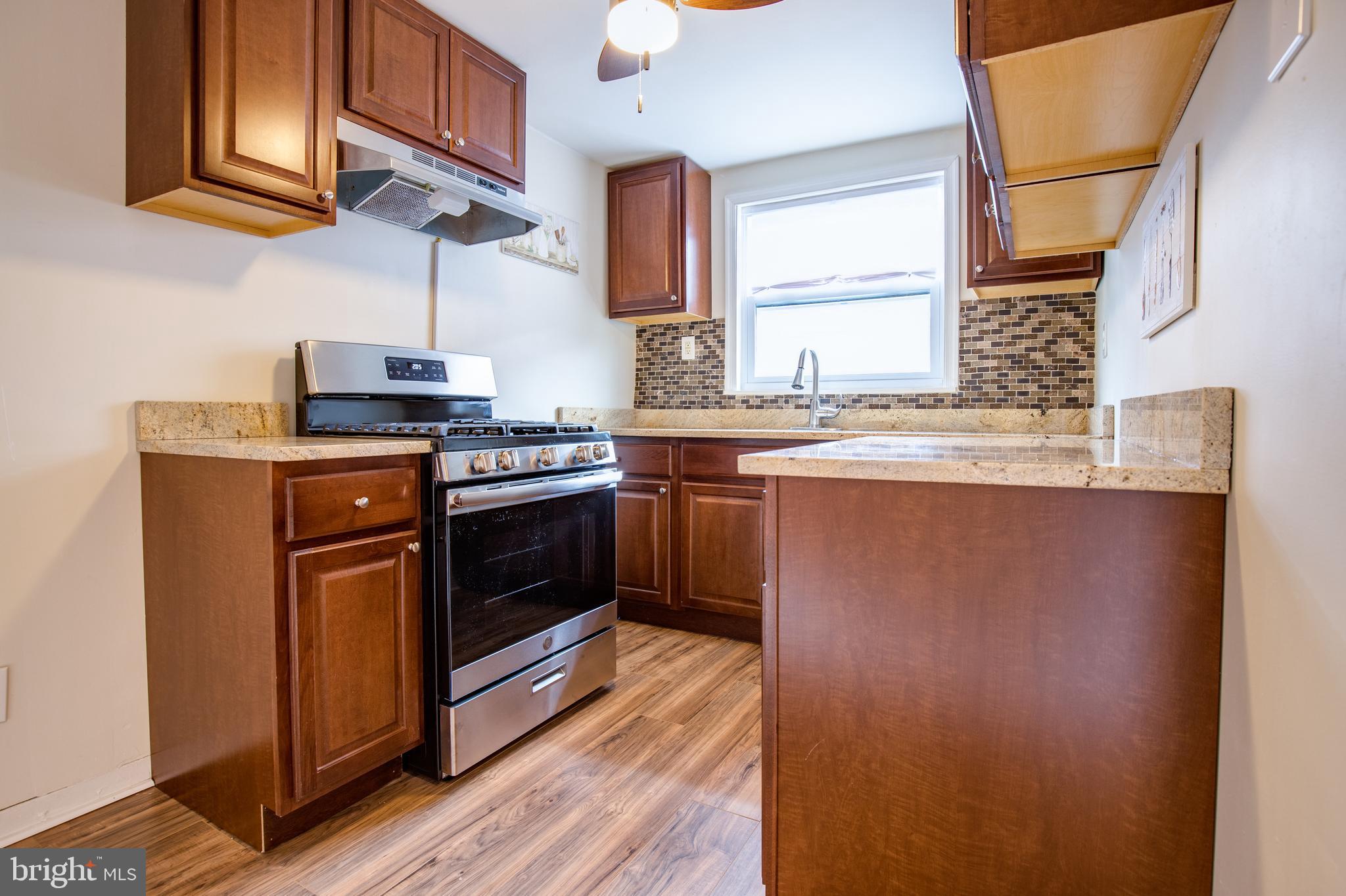 7436 Gilbert Street Philadelphia, PA 19138 - Photo 2 of 23 Modern Kitchen