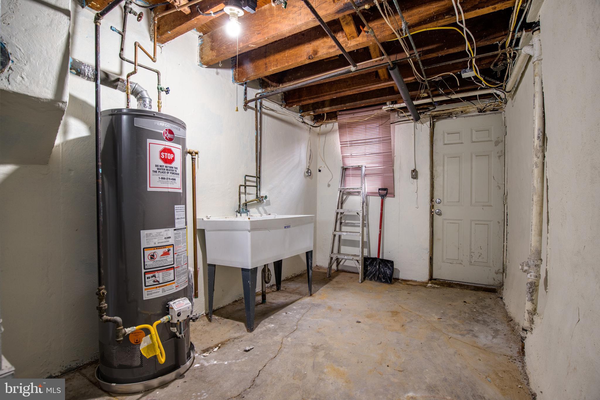 7436 Gilbert Street Philadelphia, PA 19138 - Photo 13 of 23 Gallery Image 13