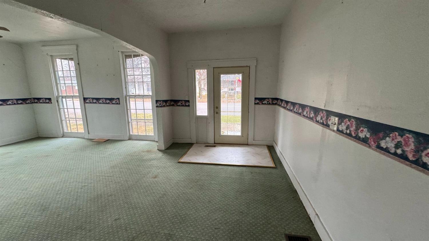 306 North Main Street Carthage, IN 46115 - Photo 9 of 28