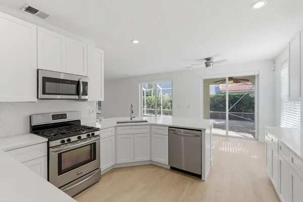 $1,269,000 | 220 Blackbird Lane, Jupiter, FL 33458