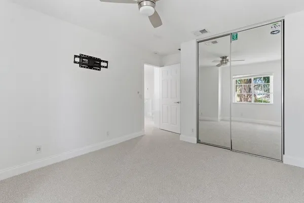 $1,269,000 | 220 Blackbird Lane, Jupiter, FL 33458