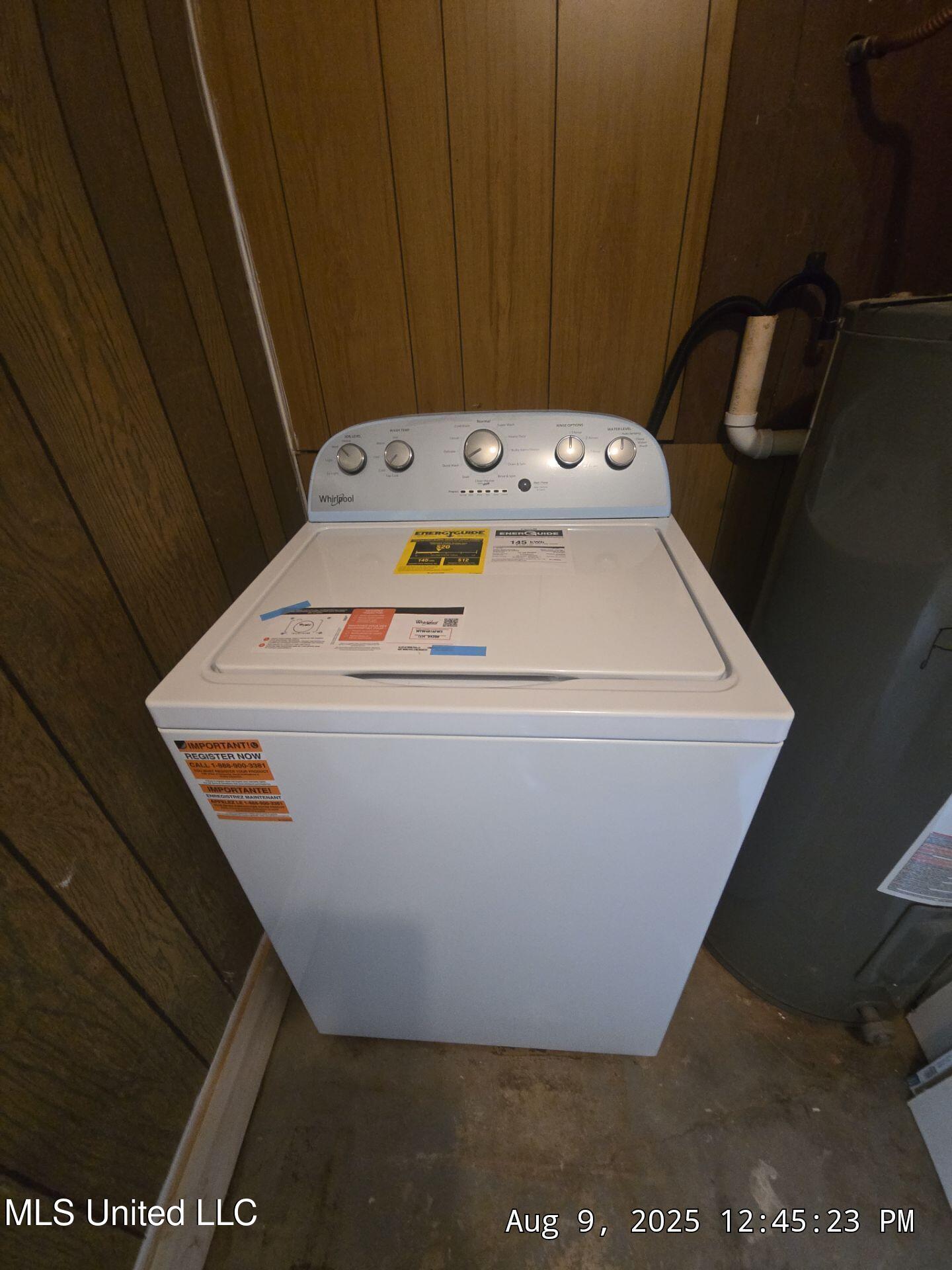 1212 Kennedy Street Shelby, MS 38774 - Photo 26 of 26 Washroom