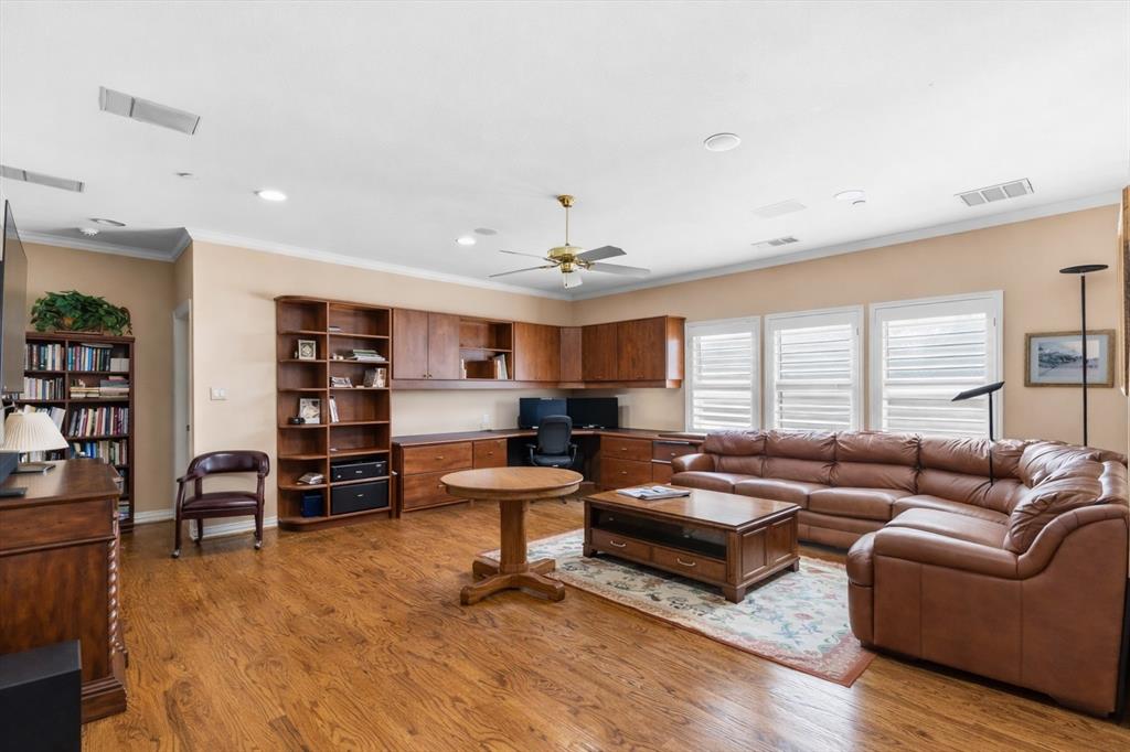 7 Ashmere Court Dallas, TX 75225 - Photo 11 of 19