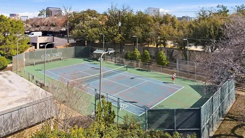 a view of a tennis court