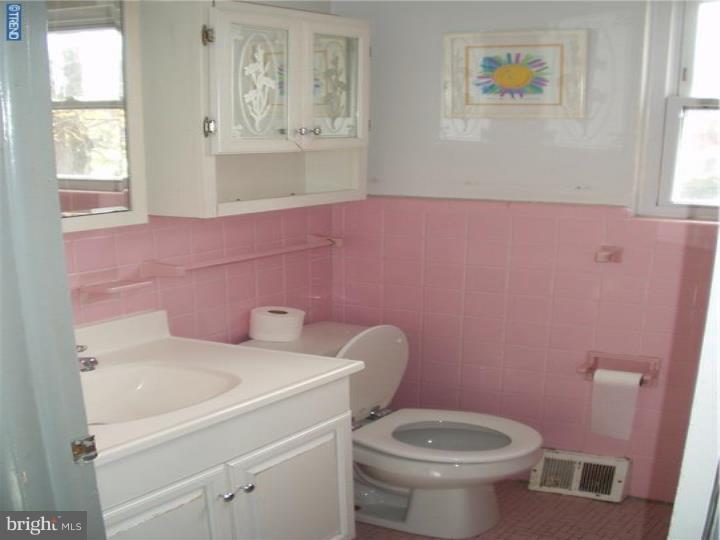 2579 Balwynne Park Road Philadelphia, PA 19131 - Photo 16 of 22 Unit #1