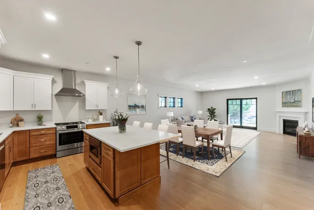 $969,000 | 134 Court Street, Unit 6, Plymouth, MA 02360