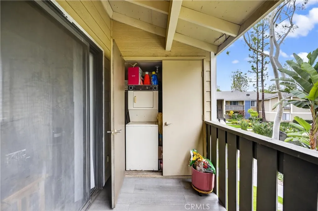 3535 Banbury Drive, Unit 94 Riverside, CA 92503 - Photo 5 of 21