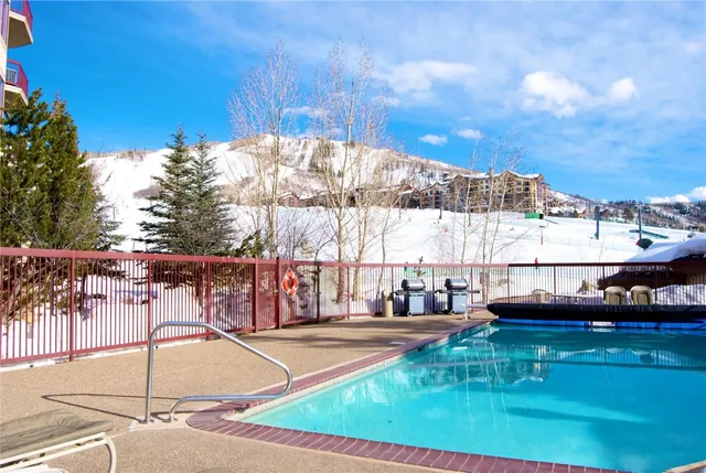 a view of a basketball court